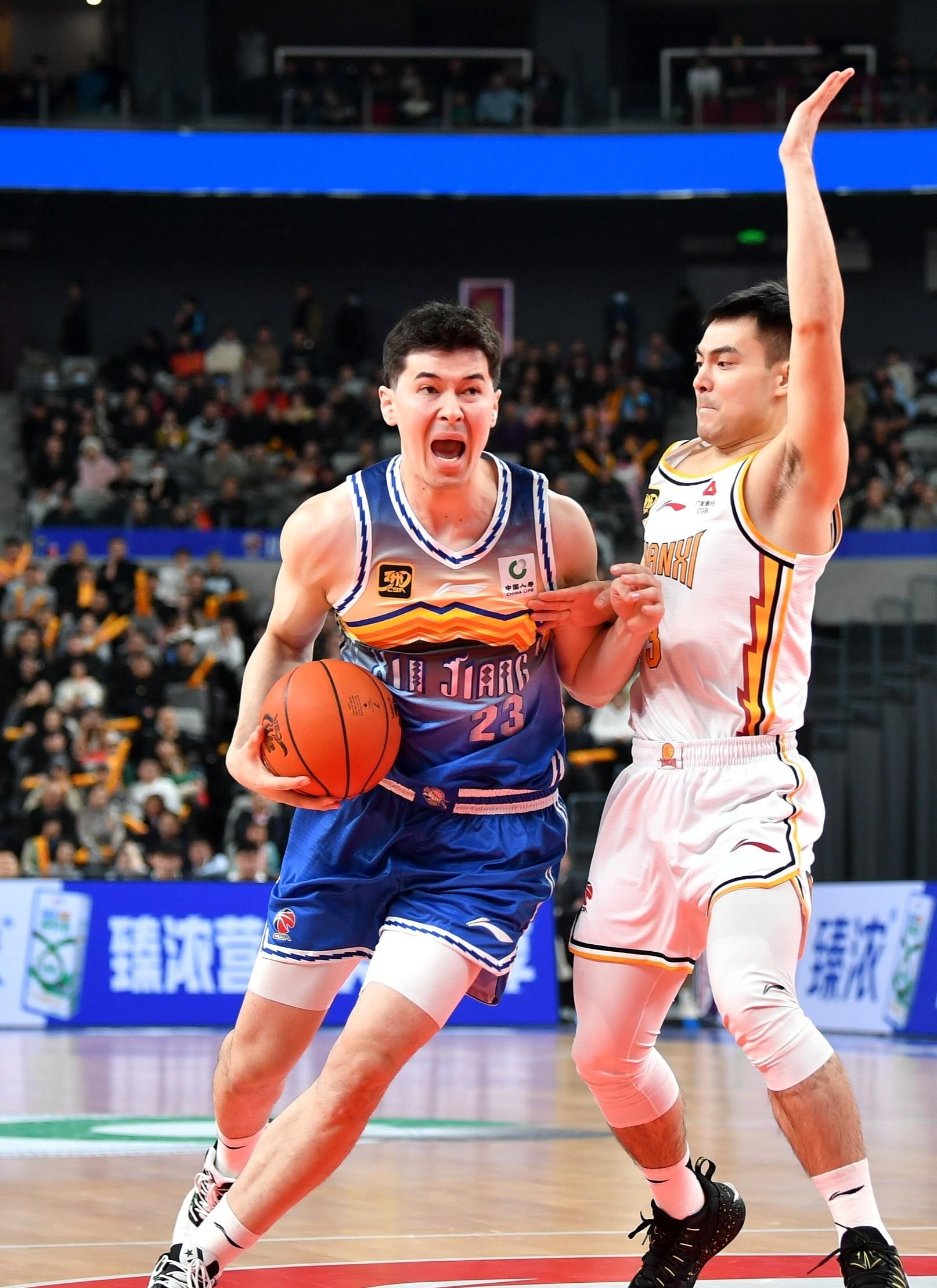 关于新疆兵团俱乐部球员表现出色，助球队实现连胜的信息